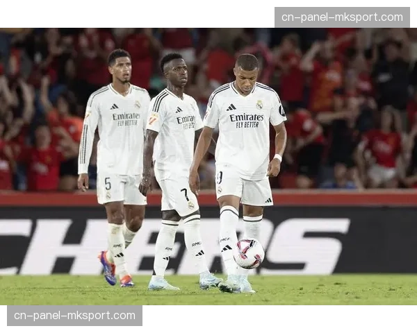 皇马公布欧冠1-8决赛次回合大名单,贝林厄姆伤愈回归 皇马公布欧冠1-8决赛次回合大名单,贝林厄姆伤愈回归